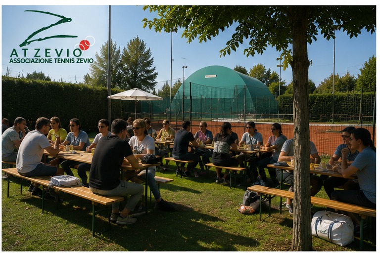 Soci del circolo riuniti nel parco